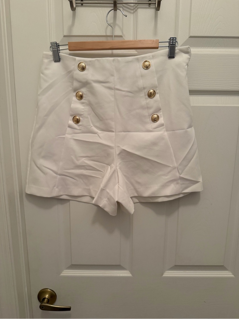 Zara White High-Waist Sailor Shorts with Gold Buttons
